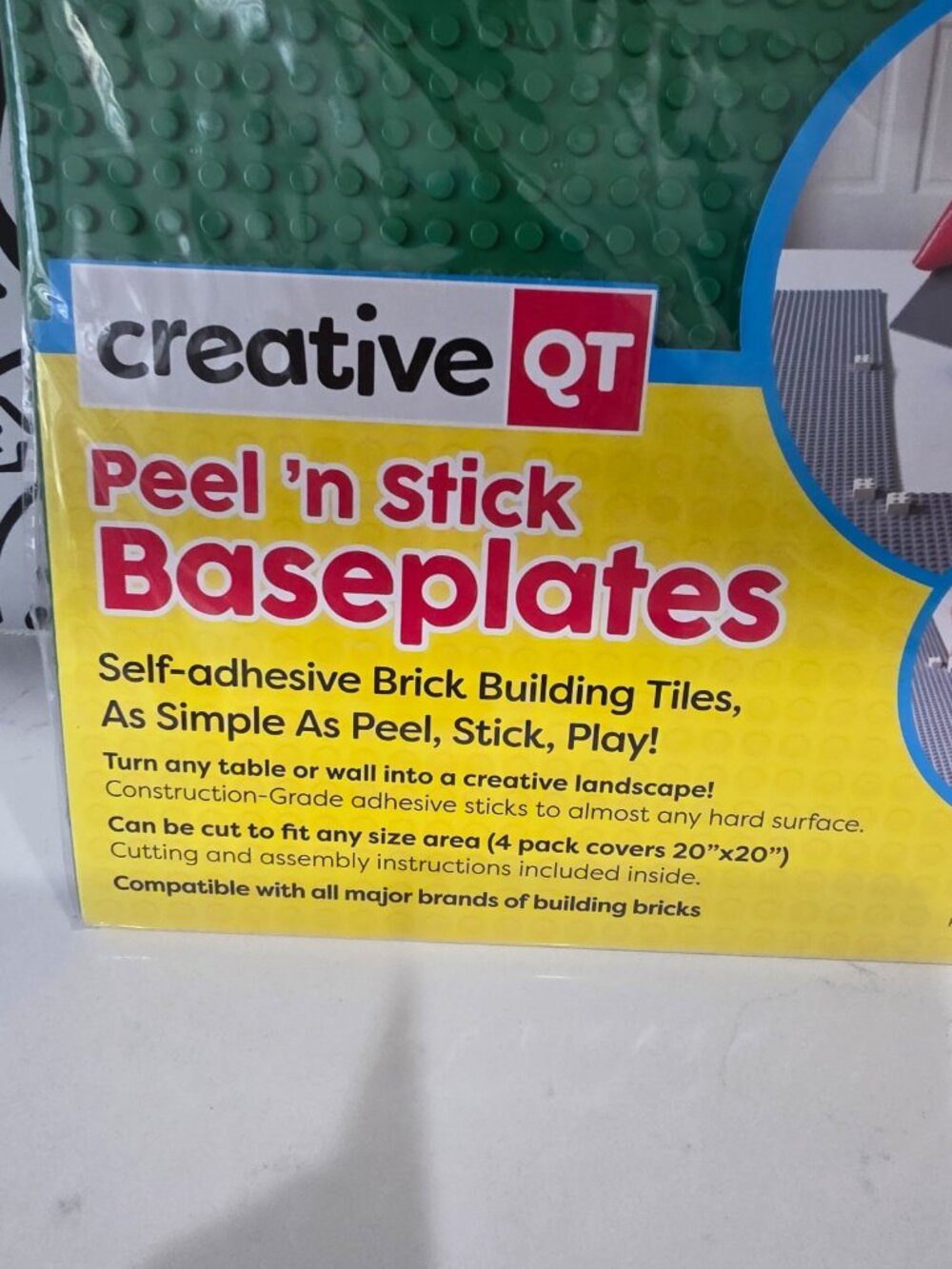 Creative QT Peel 'n Stick Baseplates 4-Pack LEGO Compatible Green & Blue NEW - Picture 2 of 3
